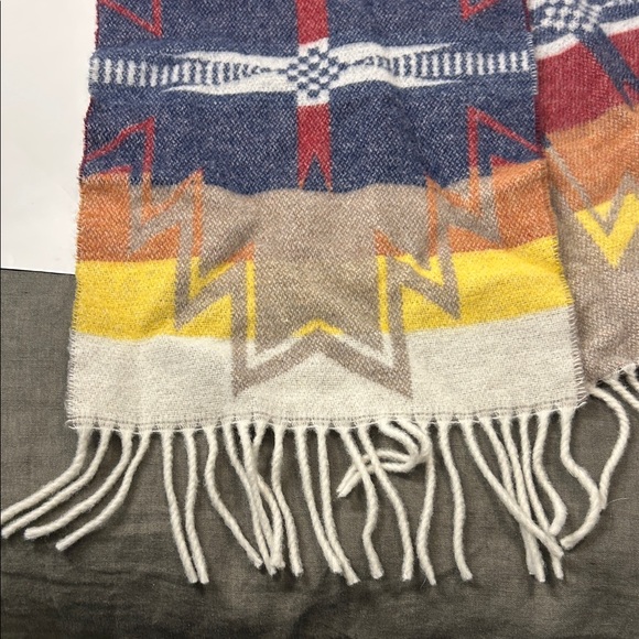 Faherty Multicolor Geometric Scarf - Picture 3 of 6